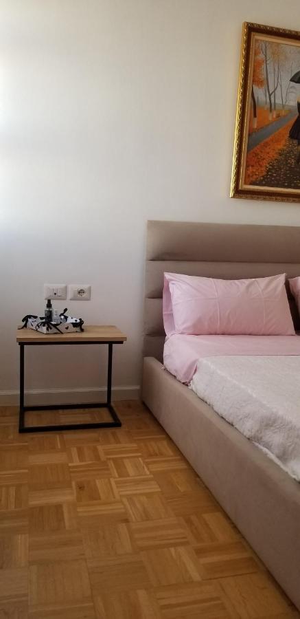 Apartment Center Cute And Comfy - Ajia
